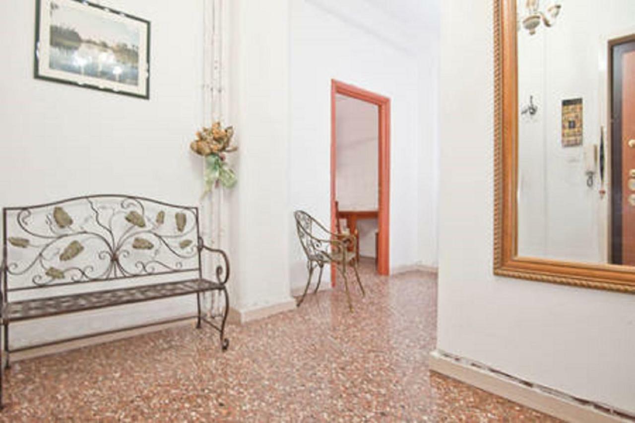 Alloggio Turistico P.Lodi Daire Roma Dış mekan fotoğraf